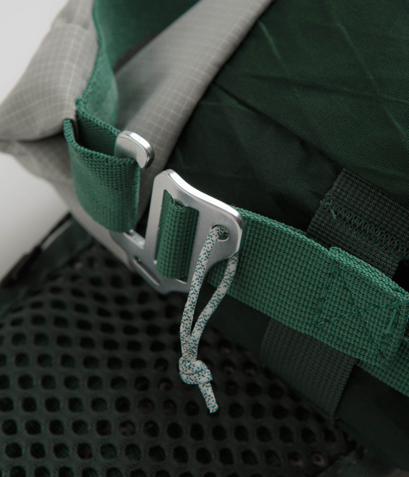 Nike ACG Aysen 3L Pack in Vintage Green and Light Iron Ore / White