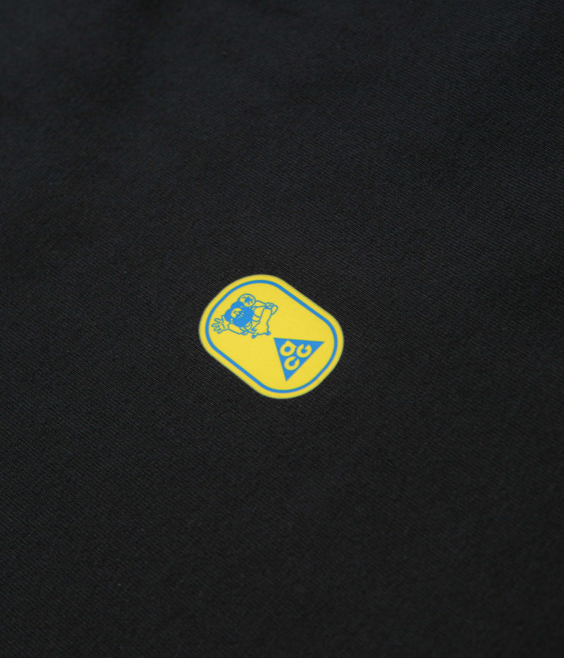 Nike ACG Hike Snacks Long Sleeve T-Shirt in Black