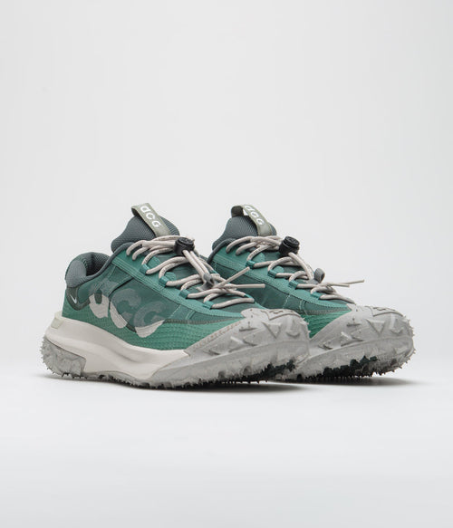 Nike ACG Mountain Fly 2 Low Shoes in Bicoastal and Light Orewood Brn and Vintage Green