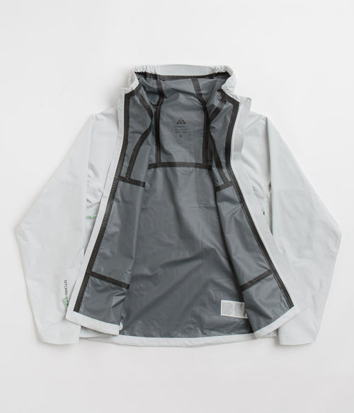 Nike ACG Womens Cascade Rains Jacket in Summit White and Black
