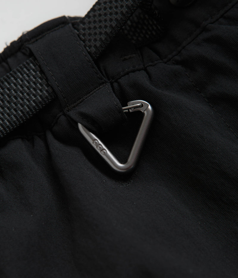 Nike ACG Womens Smith Summit Zip-Off Skirt in Black and Summit White