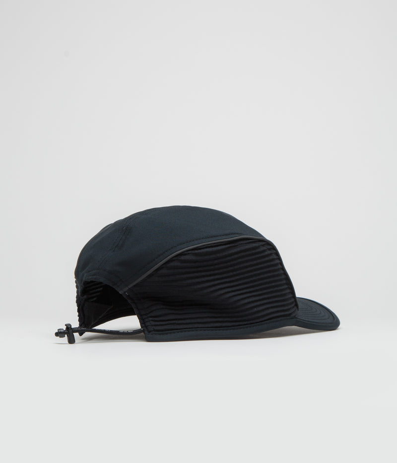 Nike AeroBill Cap in Black and Anthracite / Black