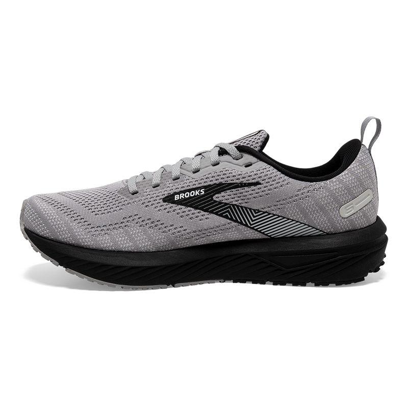 Brooks Revel 6