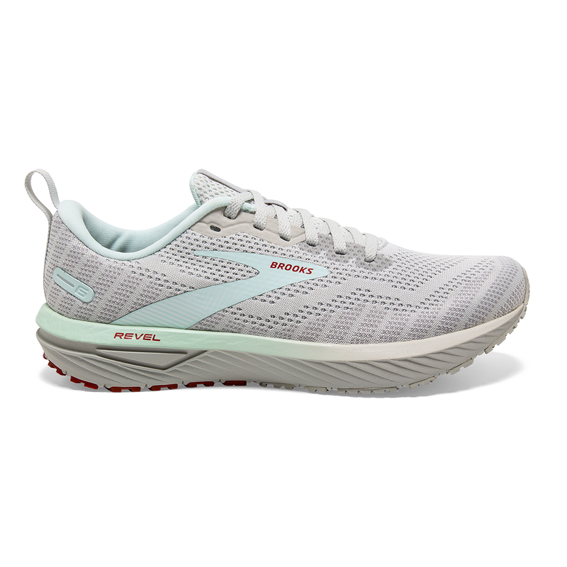 Brooks Revel 6