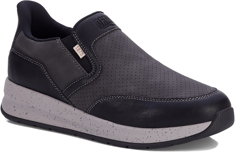 Quarter turn view Men's Drew Footwear style name Caleb 4E in color BLK COMBO. Sku: 40117-194E