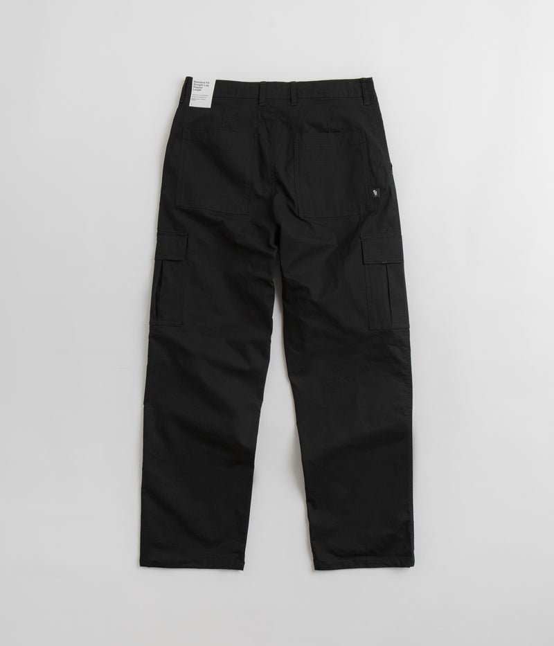 Nike Club Cargo Pants in Black and Black