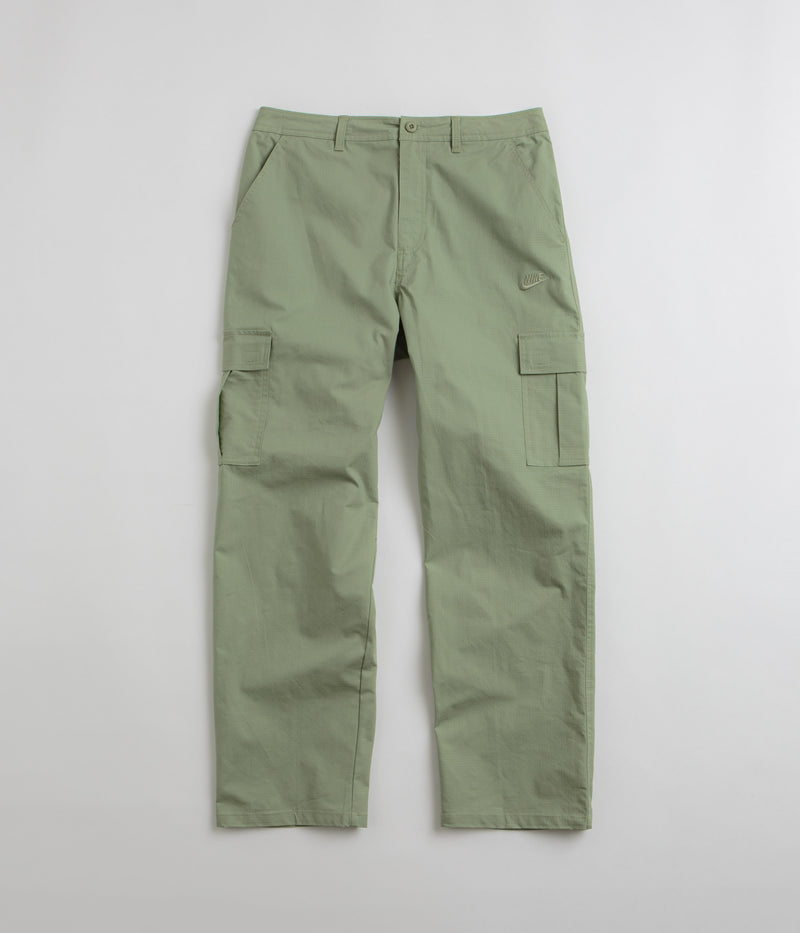 Nike Club Cargo Pants in Oil Green and Oil Green