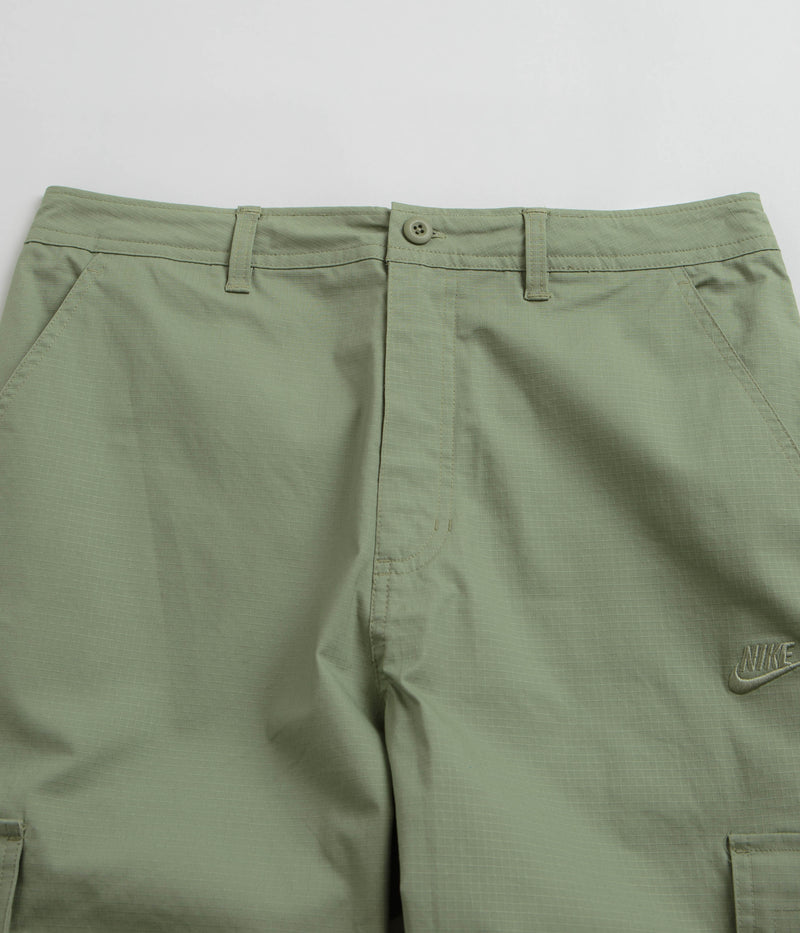 Nike Club Cargo Pants in Oil Green and Oil Green