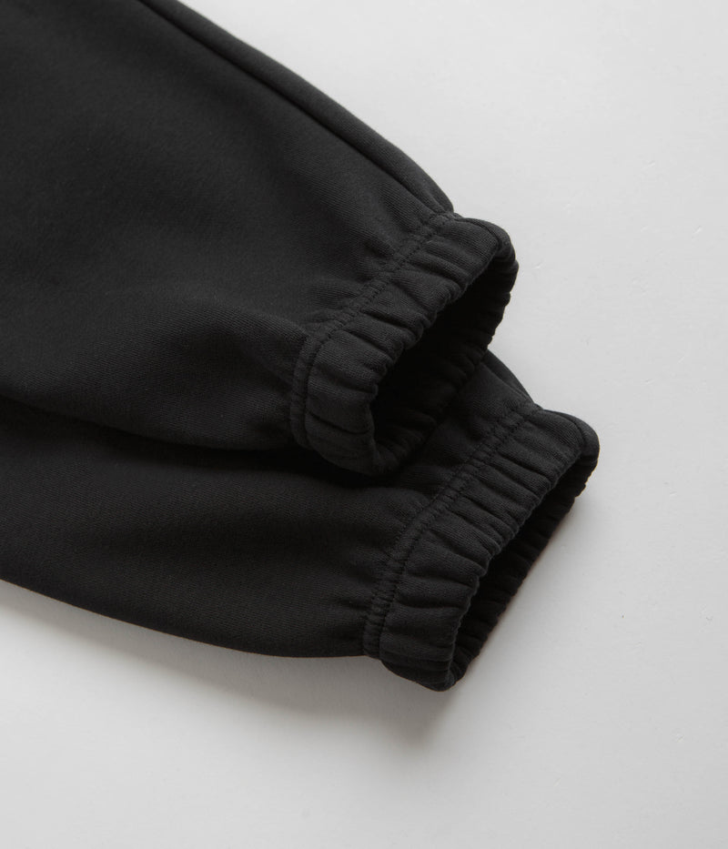 Nike Club Fleece Sweatpants in Black and Black / White