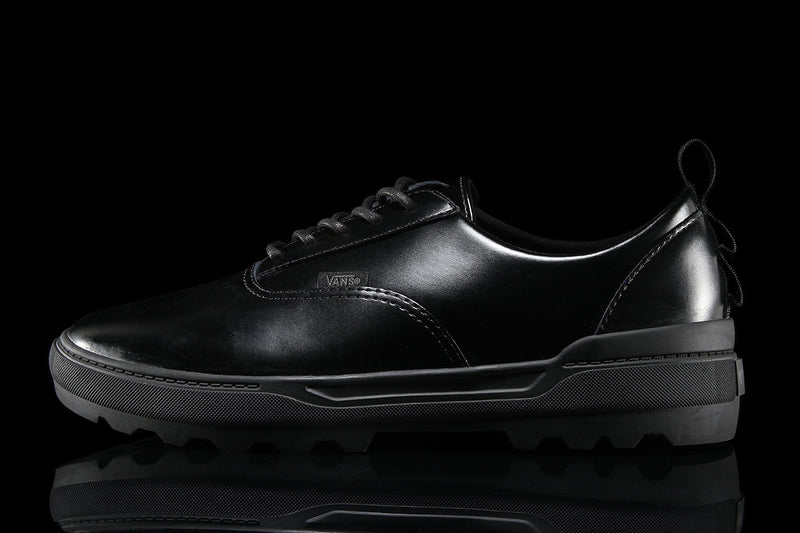 Colfax Low (Leather)