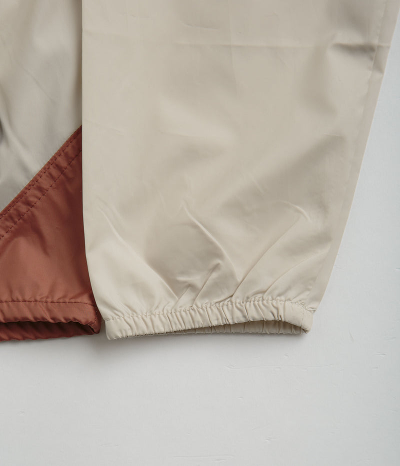 Columbia Challenger Windbreaker Jacket in Dark Stone and Auburn
