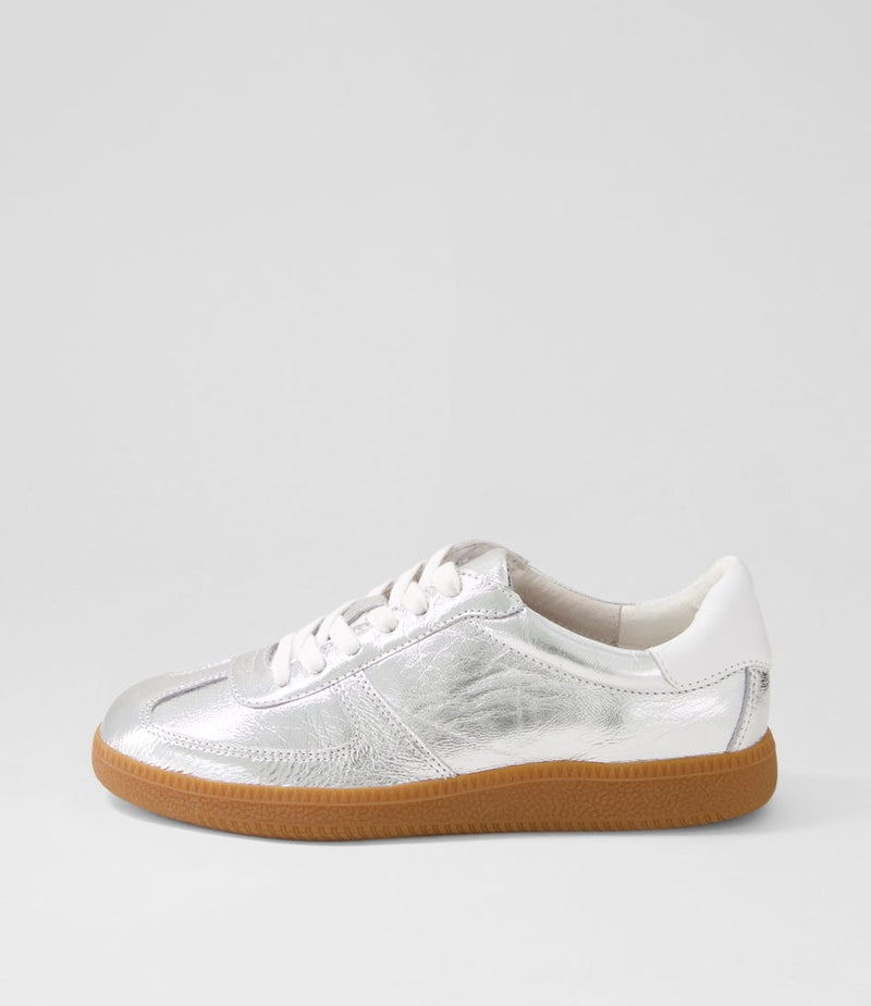 Women's Django & Juliette Dari in Silver-Gum Sole Shrunken Leather. Sku: DJ21134SIUCM