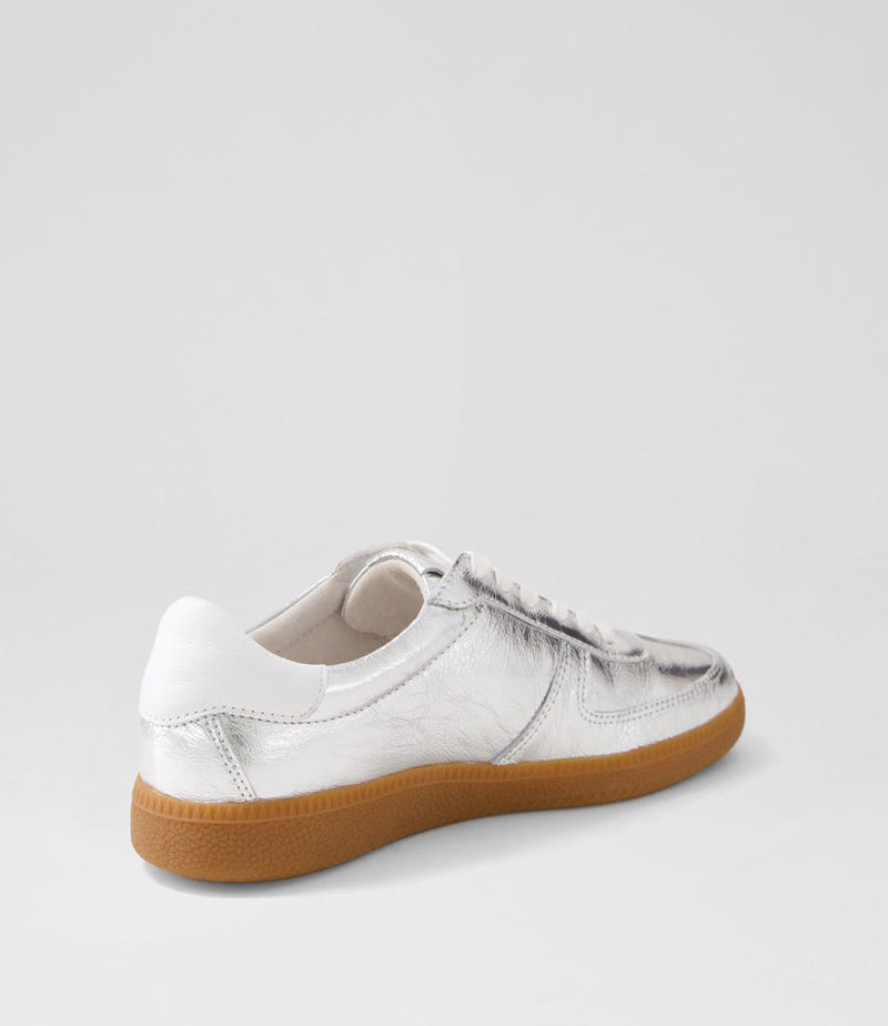 Women's Django & Juliette Dari in Silver-Gum Sole Shrunken Leather. Sku: DJ21134SIUCM