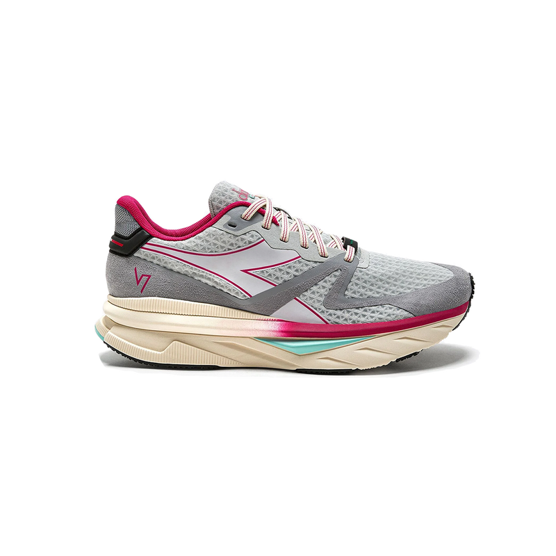 Diadora Atomo V7000