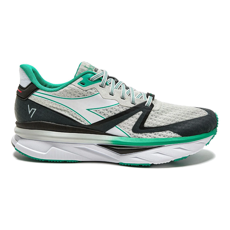 Diadora Atomo V7000