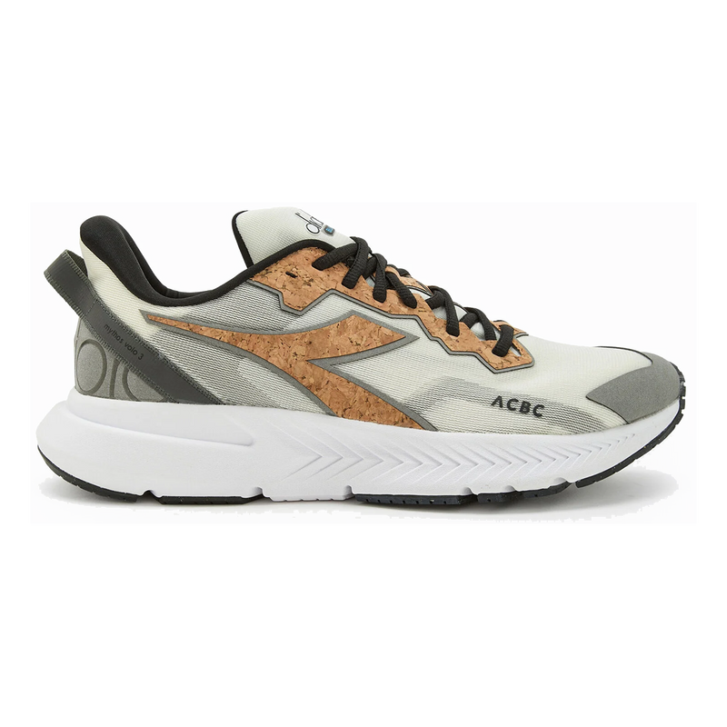 Diadora Mythos Blushield Volo 3 ACBC