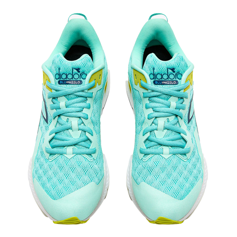 Diadora Mythos Blushield Volo 3