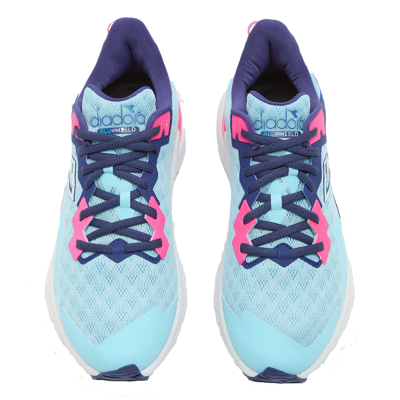 Diadora Mythos Blushield Volo 3