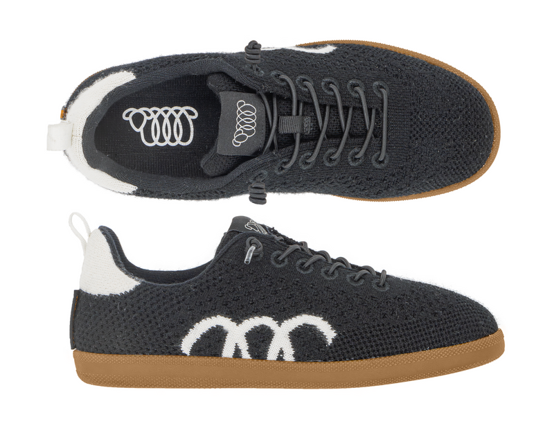 Women's Woolloomooloo Engadine in Black. Sku: ENGADINE-JET