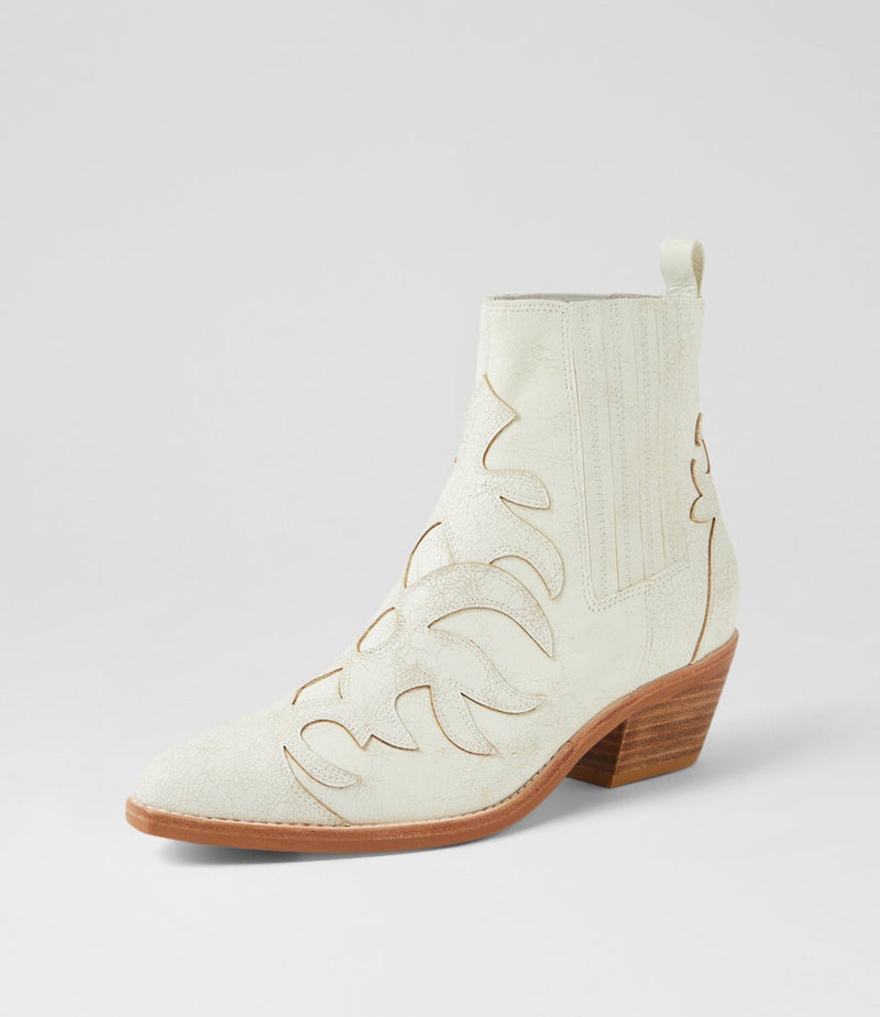 Women's Django & Juliette Everado in White Distressed Leather. Sku: DJ20778WHI27