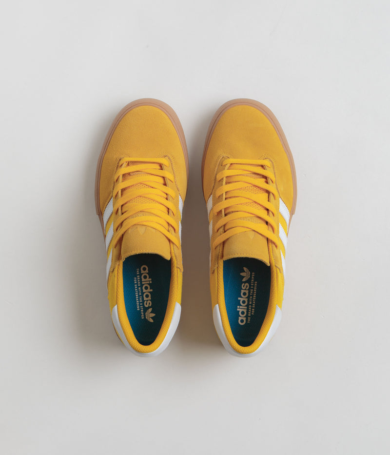 Adidas Matchbreak Super Shoes in Bold Gold and FTWR White / Gum4