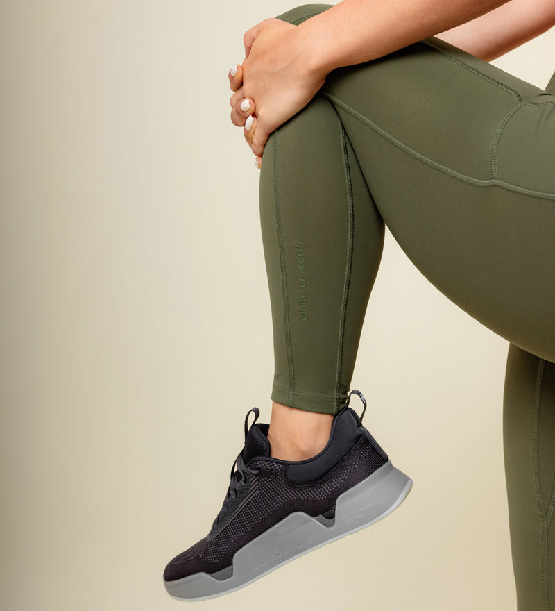 Mid-Rise Intent Tight 28"