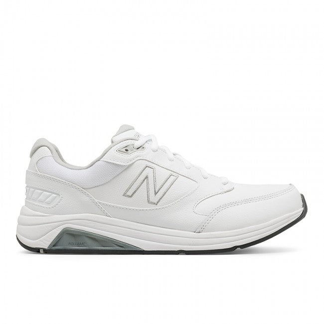 Men's New Balance Footwear in White Leather. Sku: MW928WT3-4E