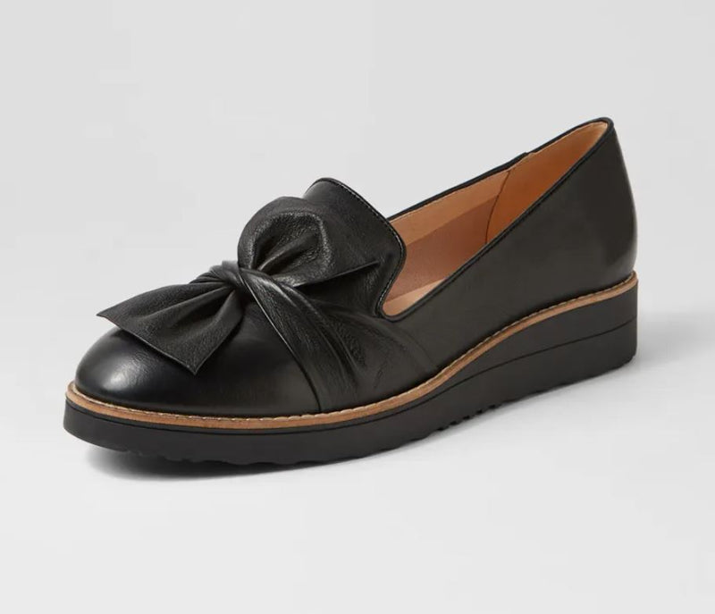 Women's Django & Juliette Oclem in Black Leather/ Black Sole. Sku: DJ16743B75LE