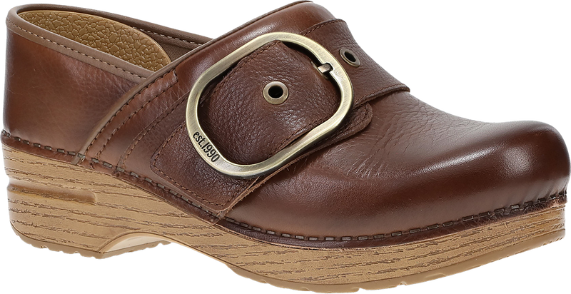 Quarter turn view Women's Dansko Footwear style name Pearson in color BROWN WAXY. Sku: 616786112