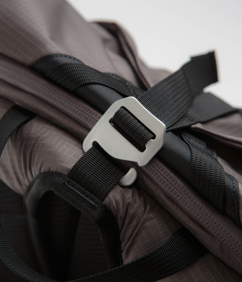 Salomon ACS 20L Day Pack in Iron