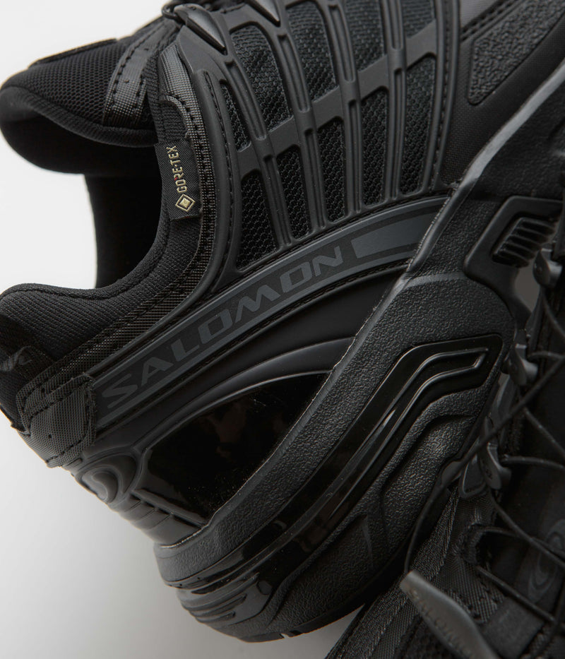 Salomon ACS Pro GTX Shoes in Black and Black / Asphalt