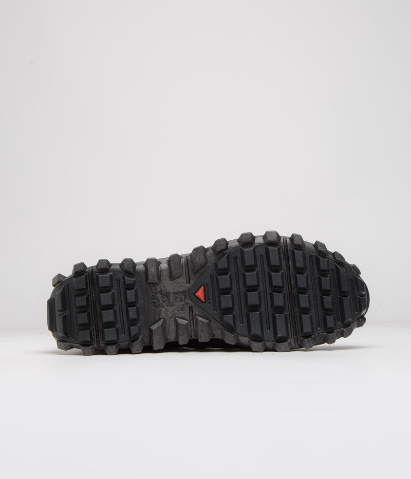 Salomon Snowclog Mid Shoes in Feather Grey and Feather Grey / Black