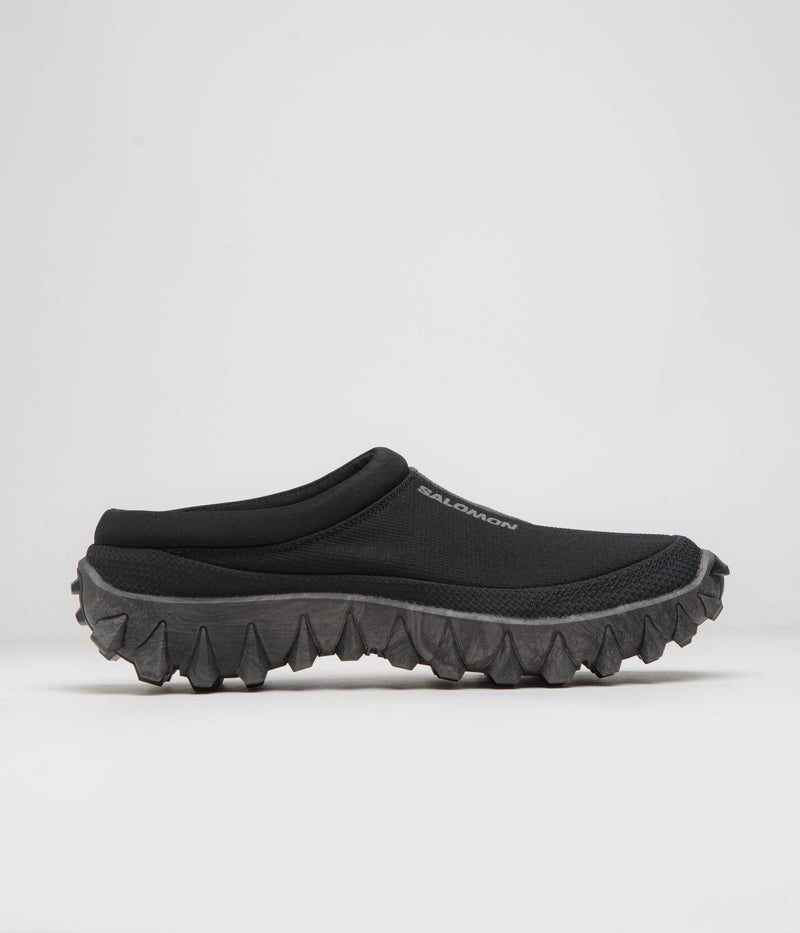 Salomon Snowclog Shoes in Black and Black / Asphalt