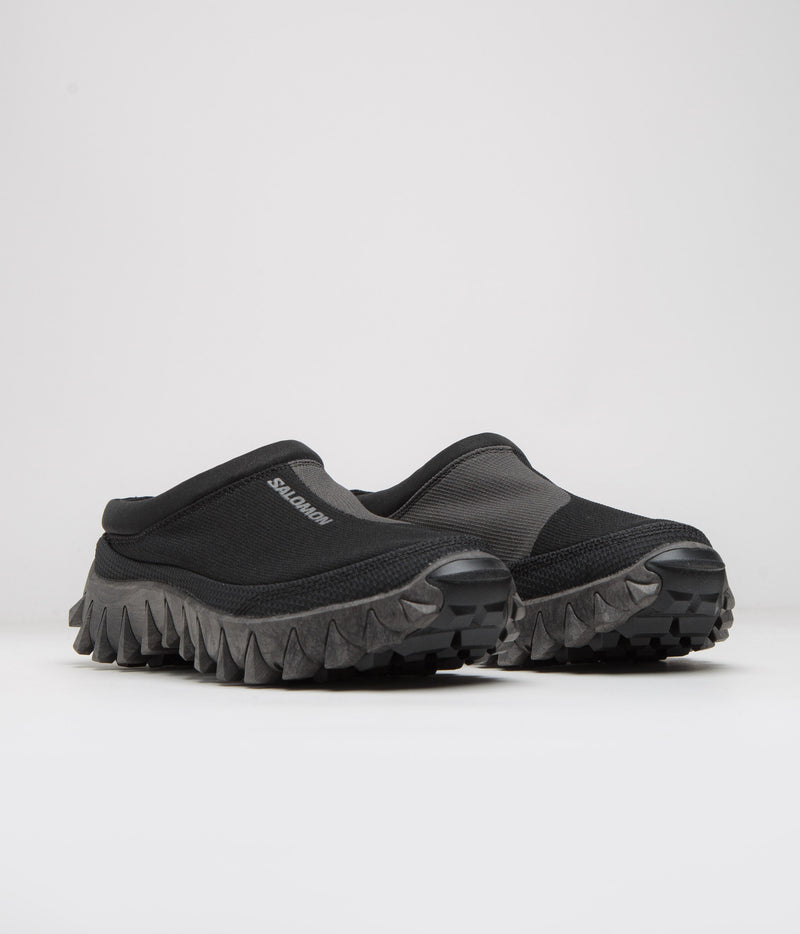 Salomon Snowclog Shoes in Black and Black / Asphalt