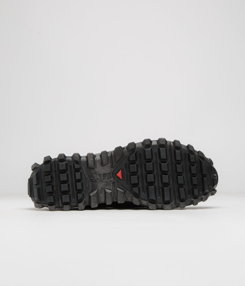 Salomon Snowclog Shoes in Black and Black / Asphalt