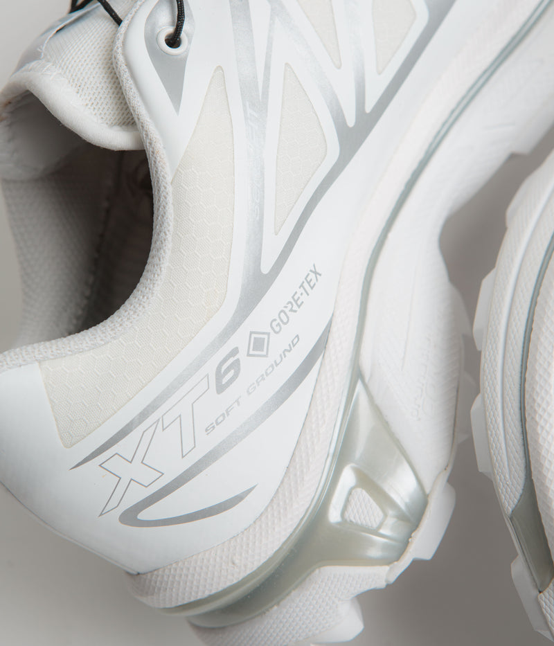 Salomon XT-6 GTX Shoes in White and White / Silver