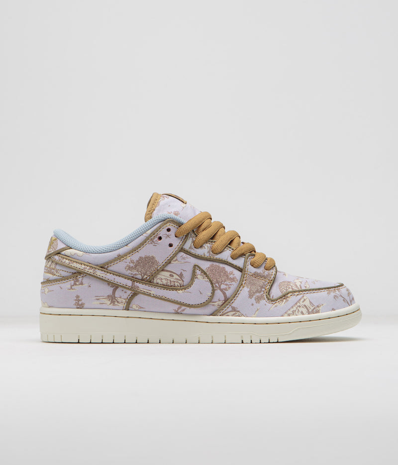 Nike SB City of Style Dunk Low Pro Premium Shoes in Football Grey and Coconut Milk and Khaki