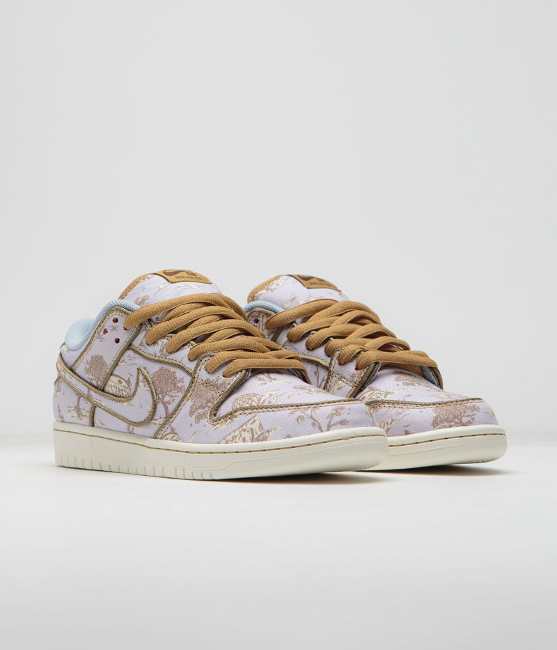 Nike SB City of Style Dunk Low Pro Premium Shoes in Football Grey and Coconut Milk and Khaki