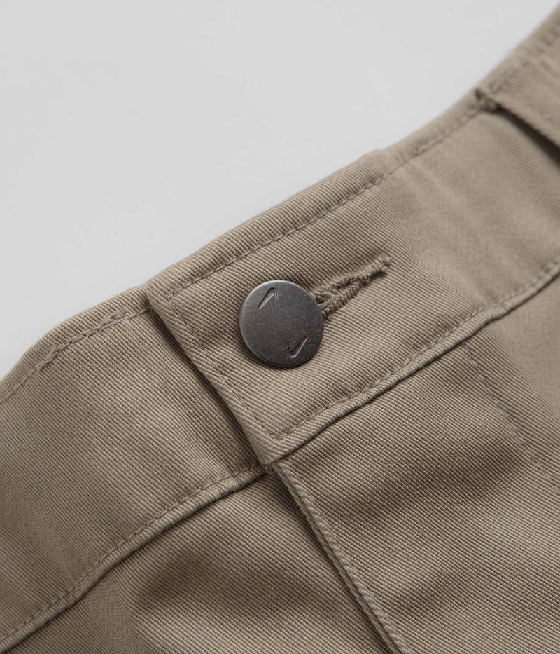 Nike SB El Chino Shorts in Khaki