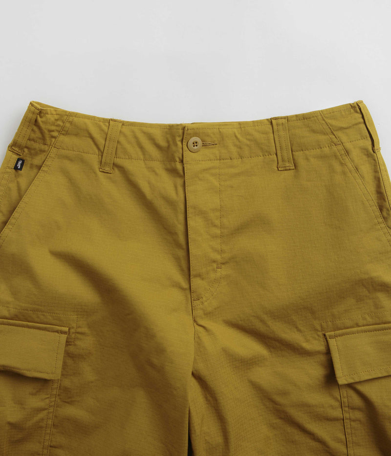 Nike SB Kearny Cargo Shorts in Bronzine