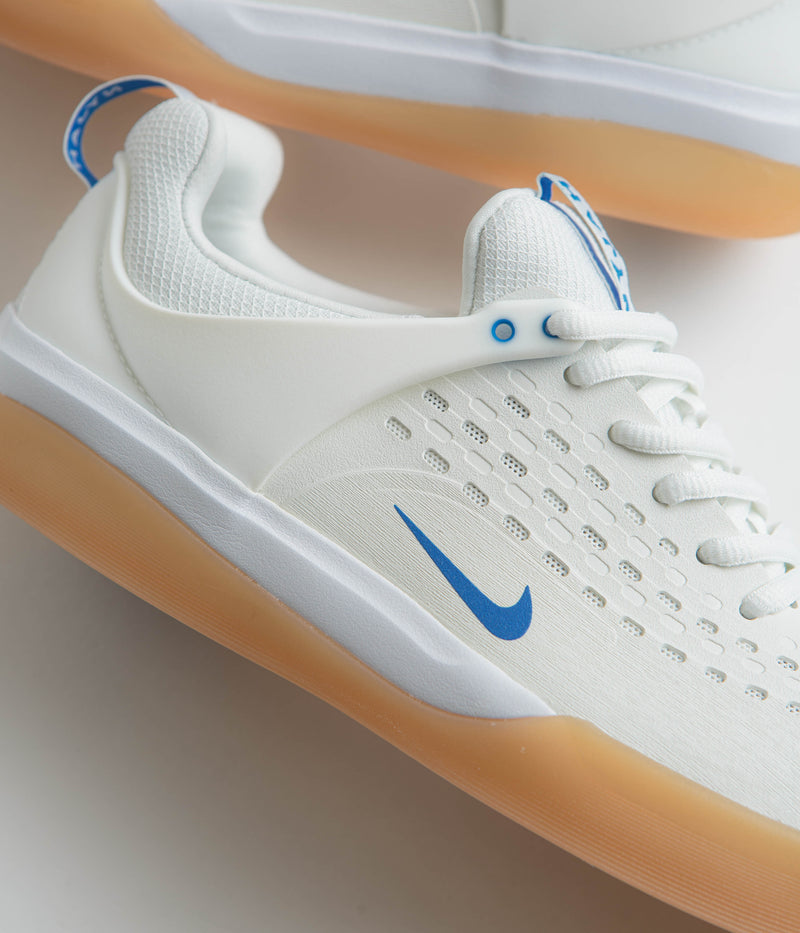 Nike SB Nyjah 3 Shoes in Summit White and Photo Blue and Summit White