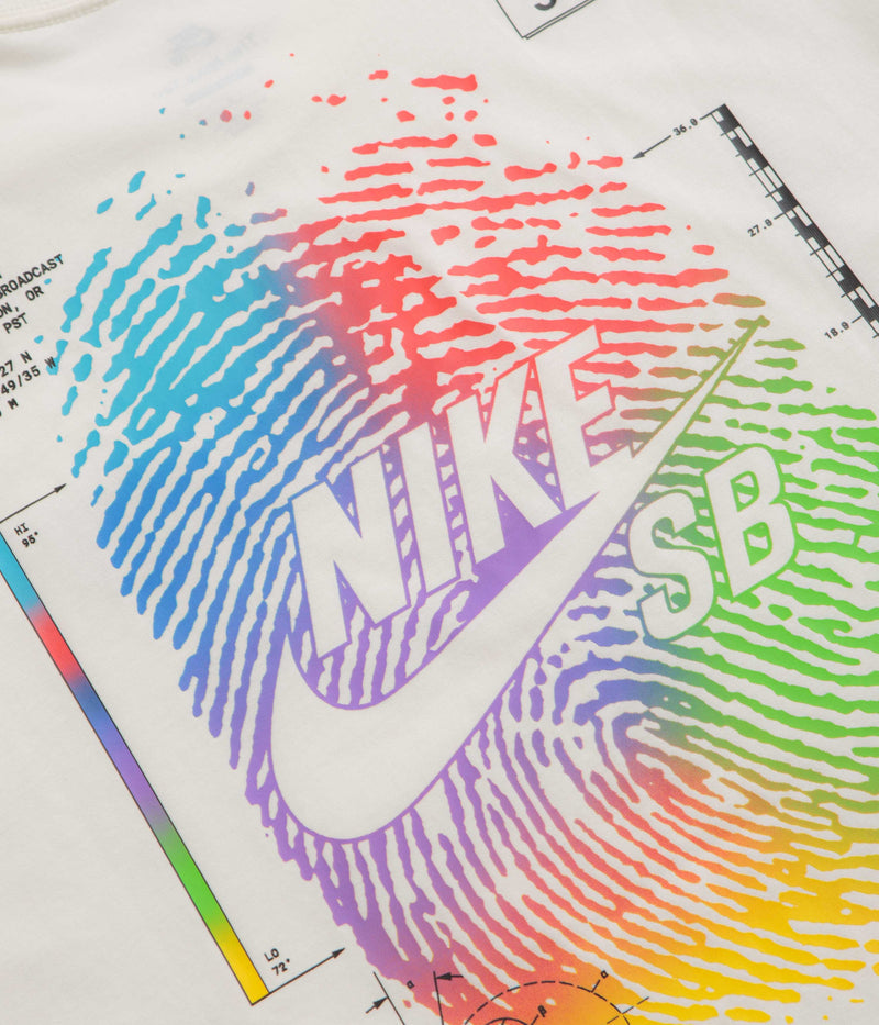 Nike SB Thumbprint T-Shirt in Sail