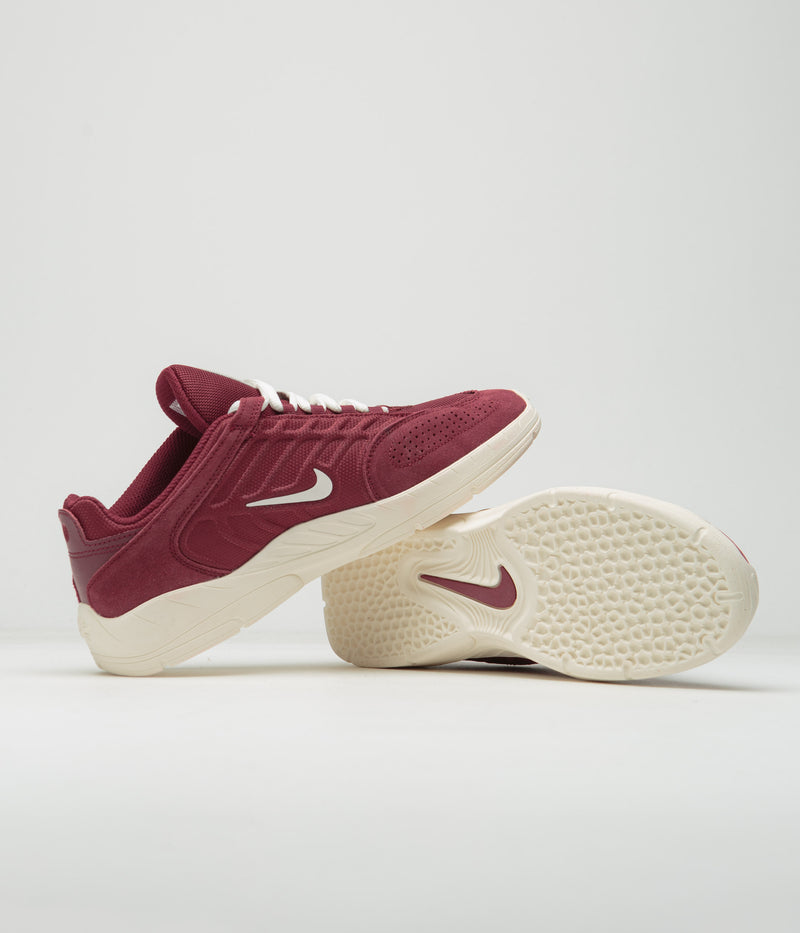 Nike SB Vertebrae Shoes in Team Red and Sail and Team Red - Sail
