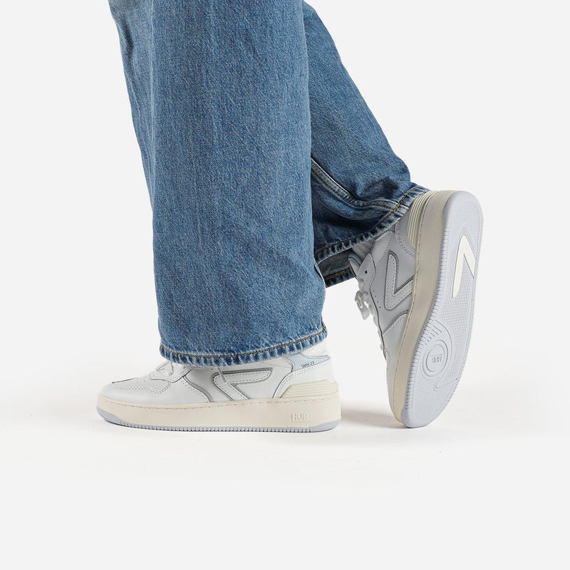 HUB Smash | White/Light Blue/Ivory | Women