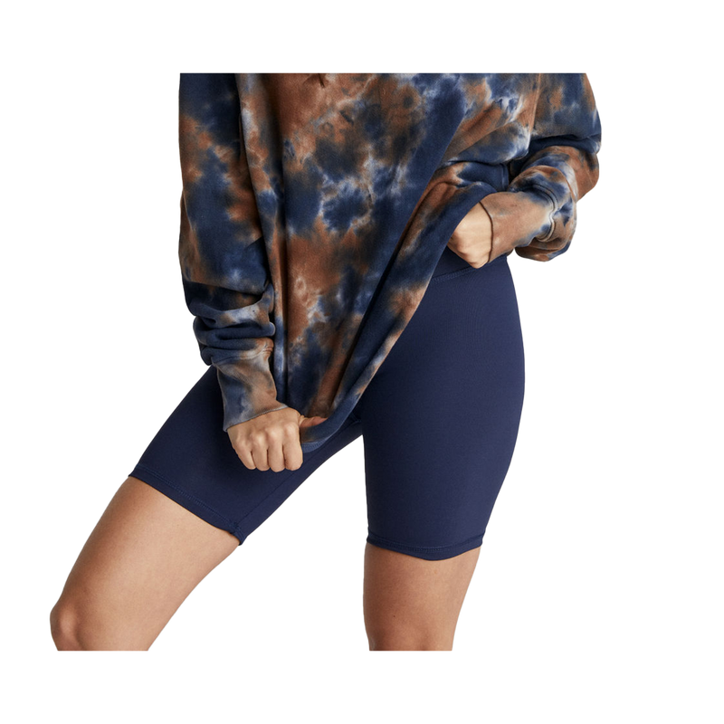 Strut This Sparrow Short
