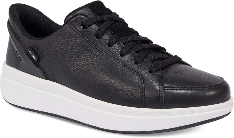 Quarter turn view Women's Kizik Footwear style name Sydney Wide in color BLACK. Sku: WHUNBK01W