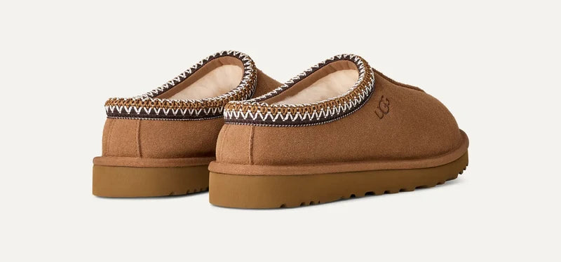 Men's UGG Footwear in Chesnut. Sku: 1174671-CHE