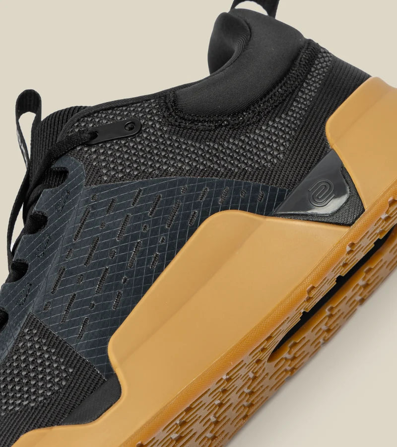 women's move trainer