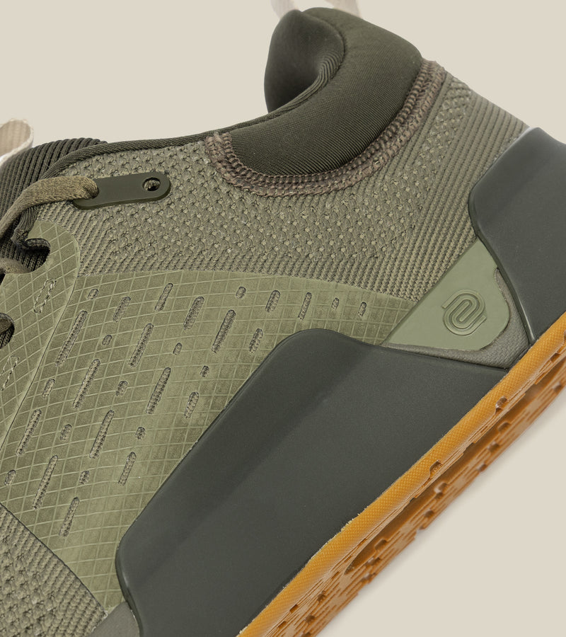 women's move trainer