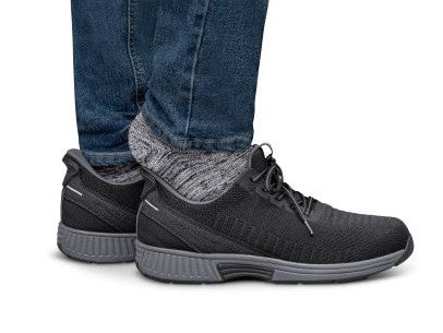 Men's Orthofeet Footwear in Black. Sku: 20011-4E